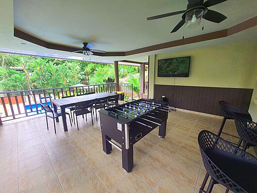 Coconut Lodge