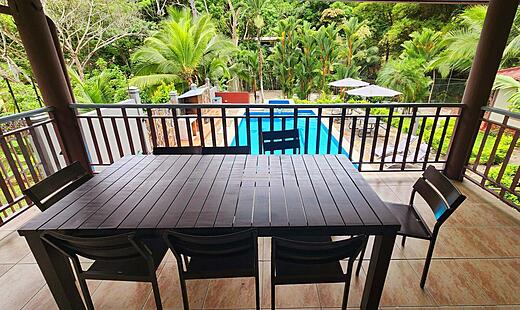 Coconut Lodge